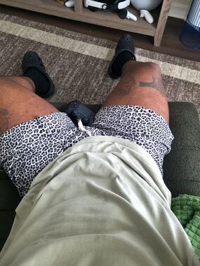 Vintage Cut Men's Leopard Print Lounge/Beach Shorts - Gray